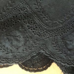 LOFT SCALLOPED BLACK SHORTS
